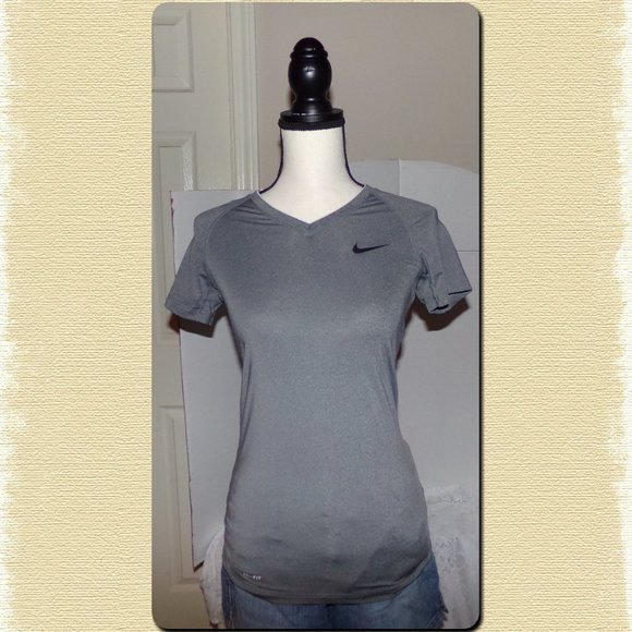 BOGO! Nike Dri-Fit V-Neck Tee Shirt {L11} - Picture 2 of 4